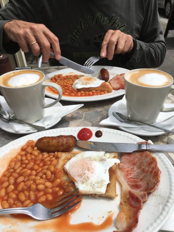 Englisches Frühstück in der Nähe von Brighton