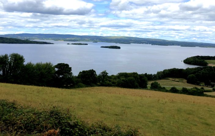 Blick über den See „Lough Derg“