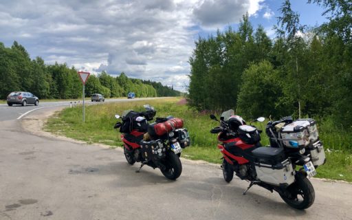 Pause irgendwo auf dem Weg nach St. Petersburg
