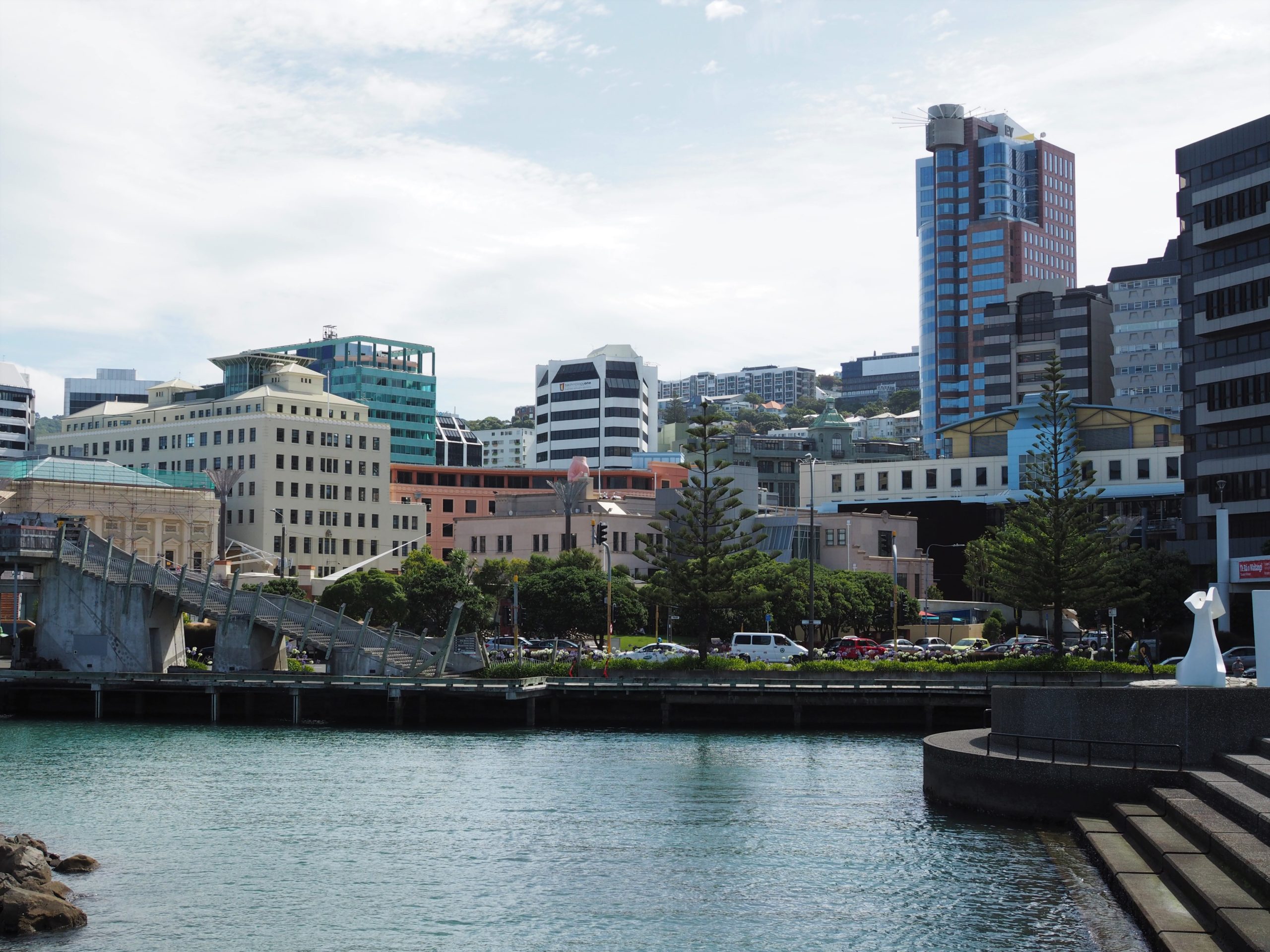 Blick von der "Water Front" in die Stadt