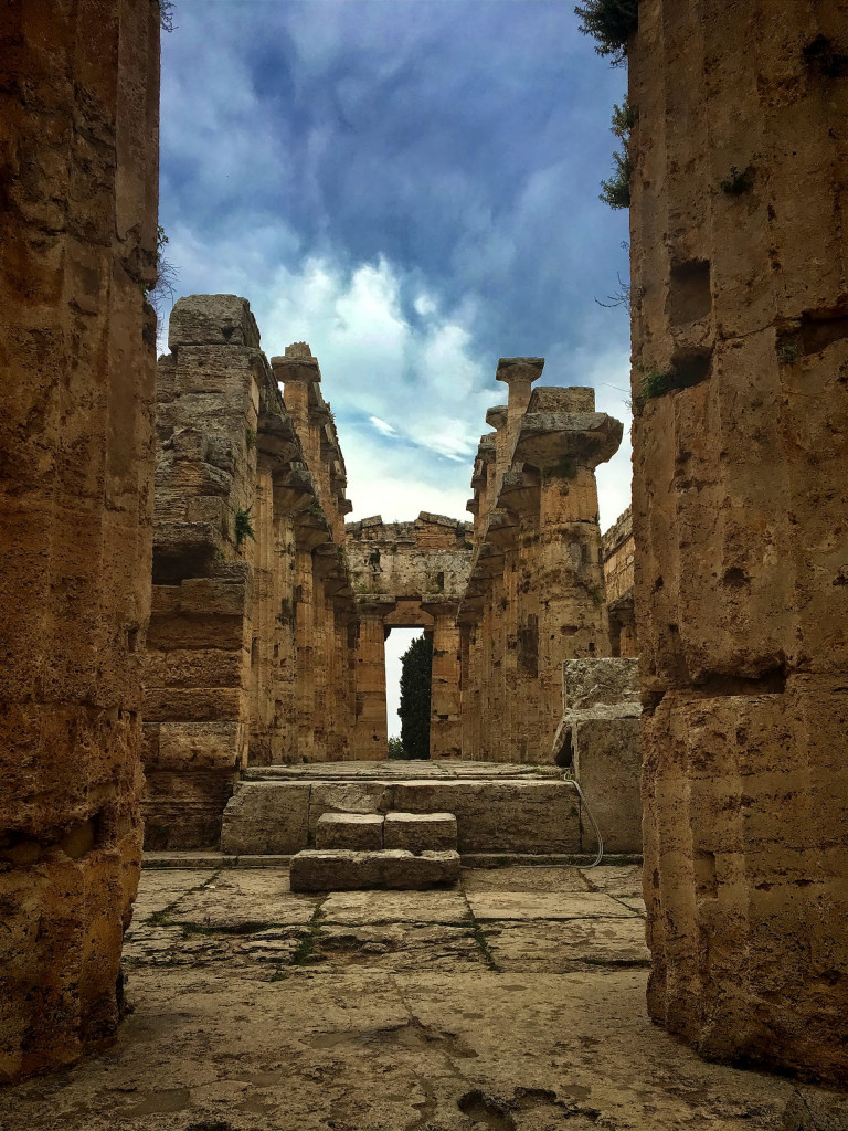 Innensicht des Poseidon-Tempels in Paestum