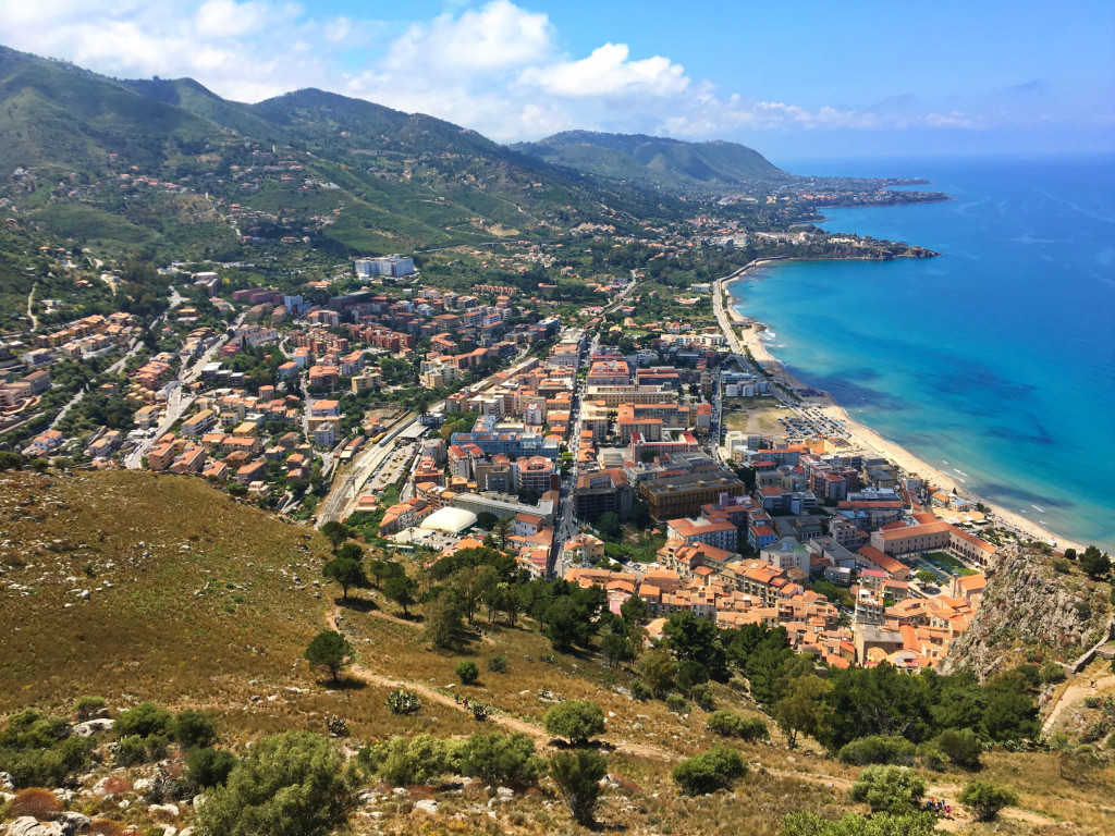 Badestrand von Cefalù und Aufstieg zum La Rocca