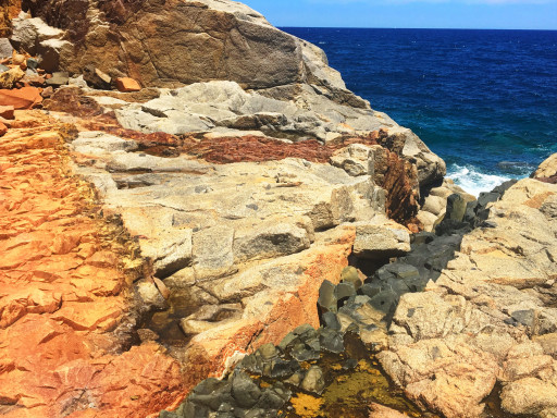 Geologische Formation am Red Rocks von Arbatax