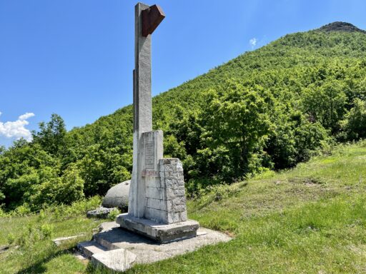 Denkmal aus einer anderen Zeit an der SH5