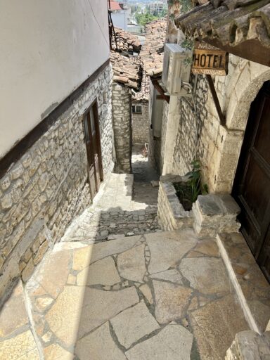 Gasse im Viertel Mangalem