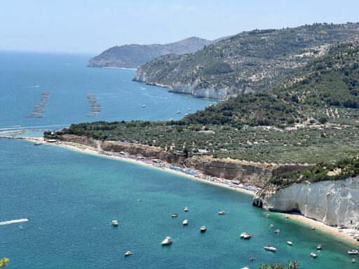 Küste am Sporn, dem Gargano