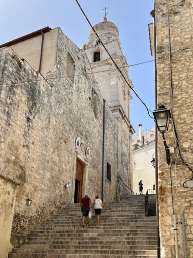 Concattedrale di Santa Maria aus dem 11. Jahrh.