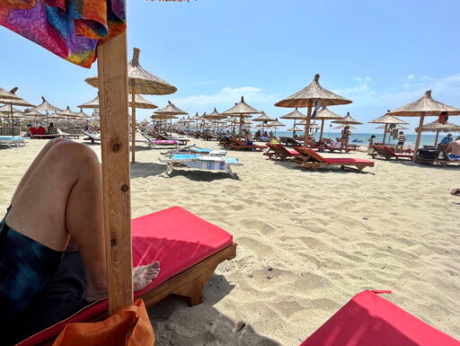 Schöne Aussichten am Strand von Durrës