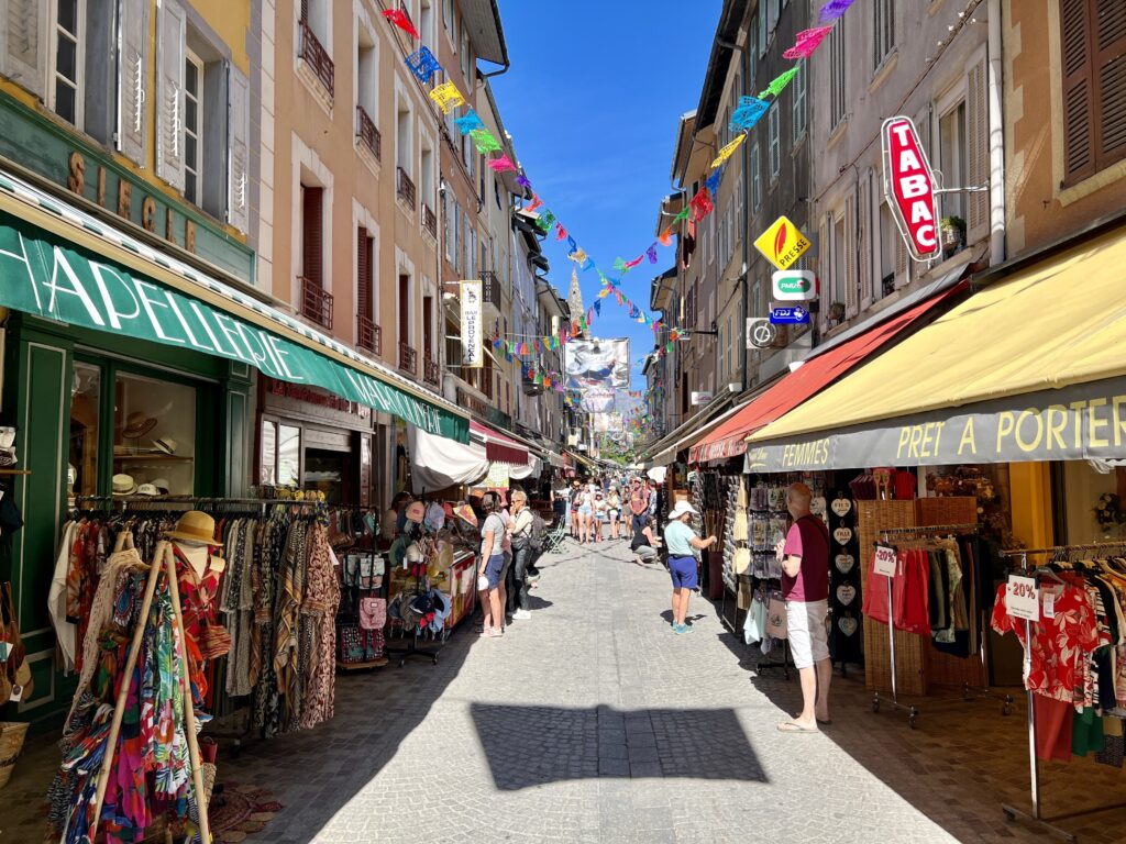 Altstadtgasse in Barcelonnette