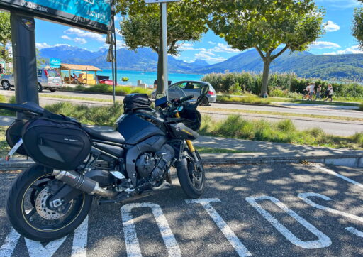 Annecy, vom Parkplatz auf den See gesehen