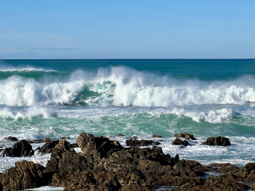 Wellen an der Costa Quebrada