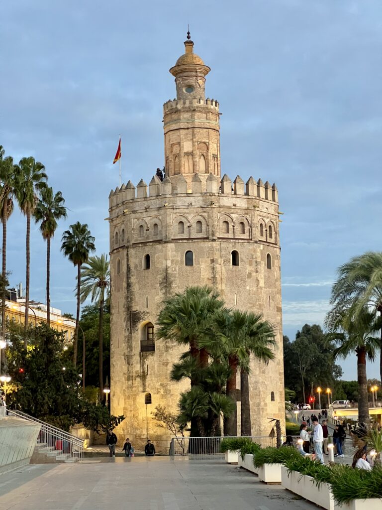 Torre del Oro, Wachturm im Hafen