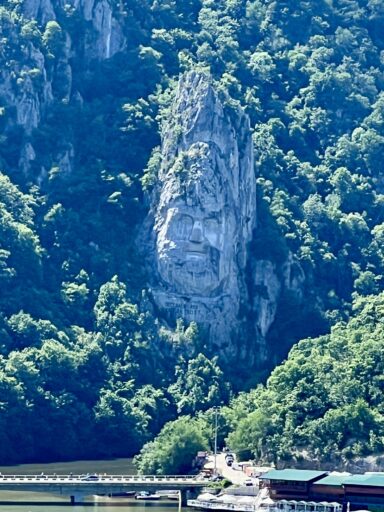 Statue des Decebalus, einheimischer König zu Römerzeiten