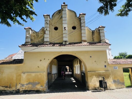 Eingang zur Kirchenburg
